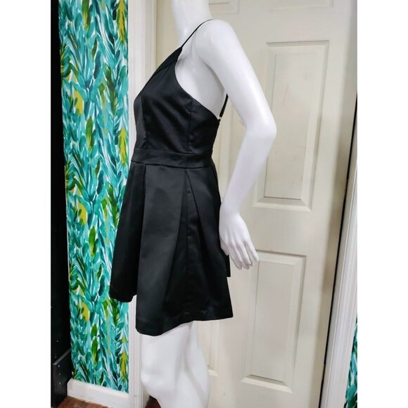 Lulus Spaghetti Strap Satin Skater Pleated Fit & Flare Mini Dress Black Womens S - Picture 4 of 13